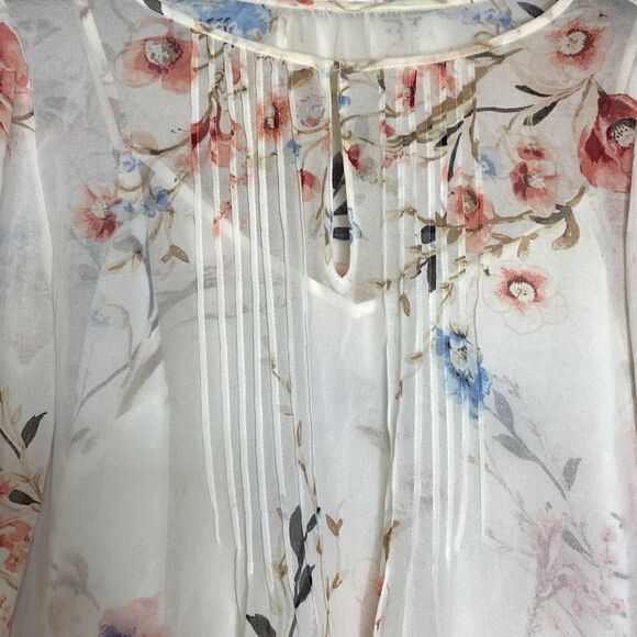 White House Black Market White & Pink Floral Print Mimosa Flutter Sleeve Chiffon - Picture 9 of 16